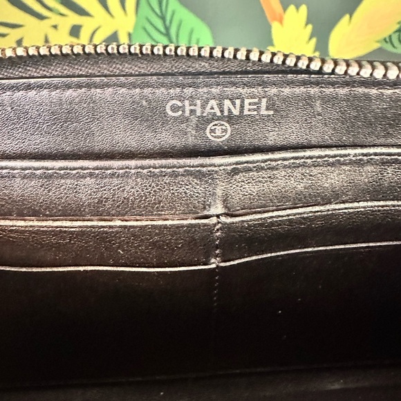 CHANEL Matelasse Quilted Black Patent Caviar Leather Round Zip Long Wallet ๐ค๐ฅ - Picture 7 of 13